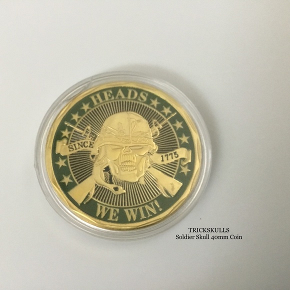 Soldier Skull Enamel Coin in Stainless Locket & 45 - 60cm Wheat Link Chain - Picture 5 of 11